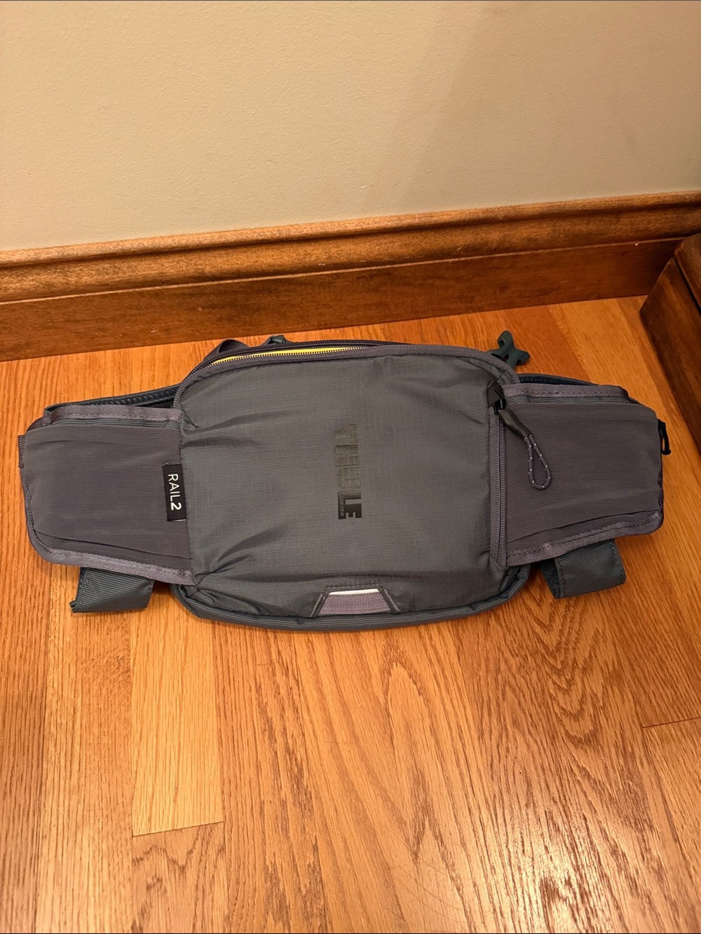 Thule Rail 2 Hydration Hip Pack Grey Yellow Cycling Biking Water Bottle Holder